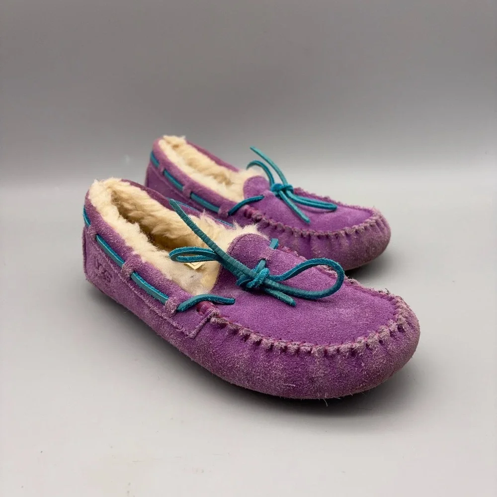UGG Dakota Slippers Girls 2 Purple Solid Suede Shearling Lined Boho Comfort